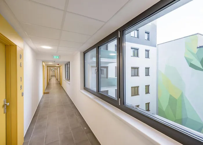 Bb Apartment - 2Br With Parking Close To Centre