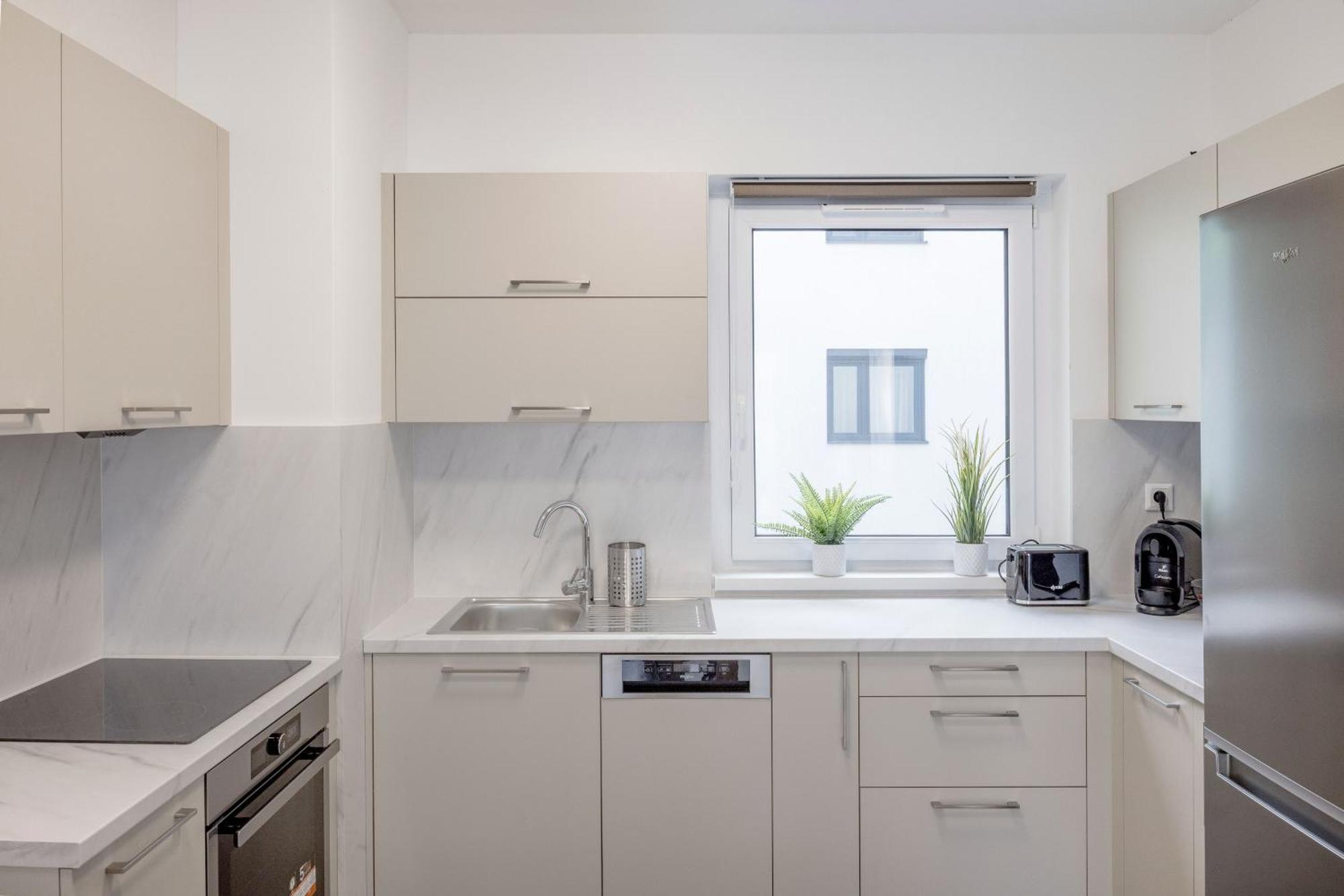 Апартаменты Bb - 2br With Parking Close To Centre *