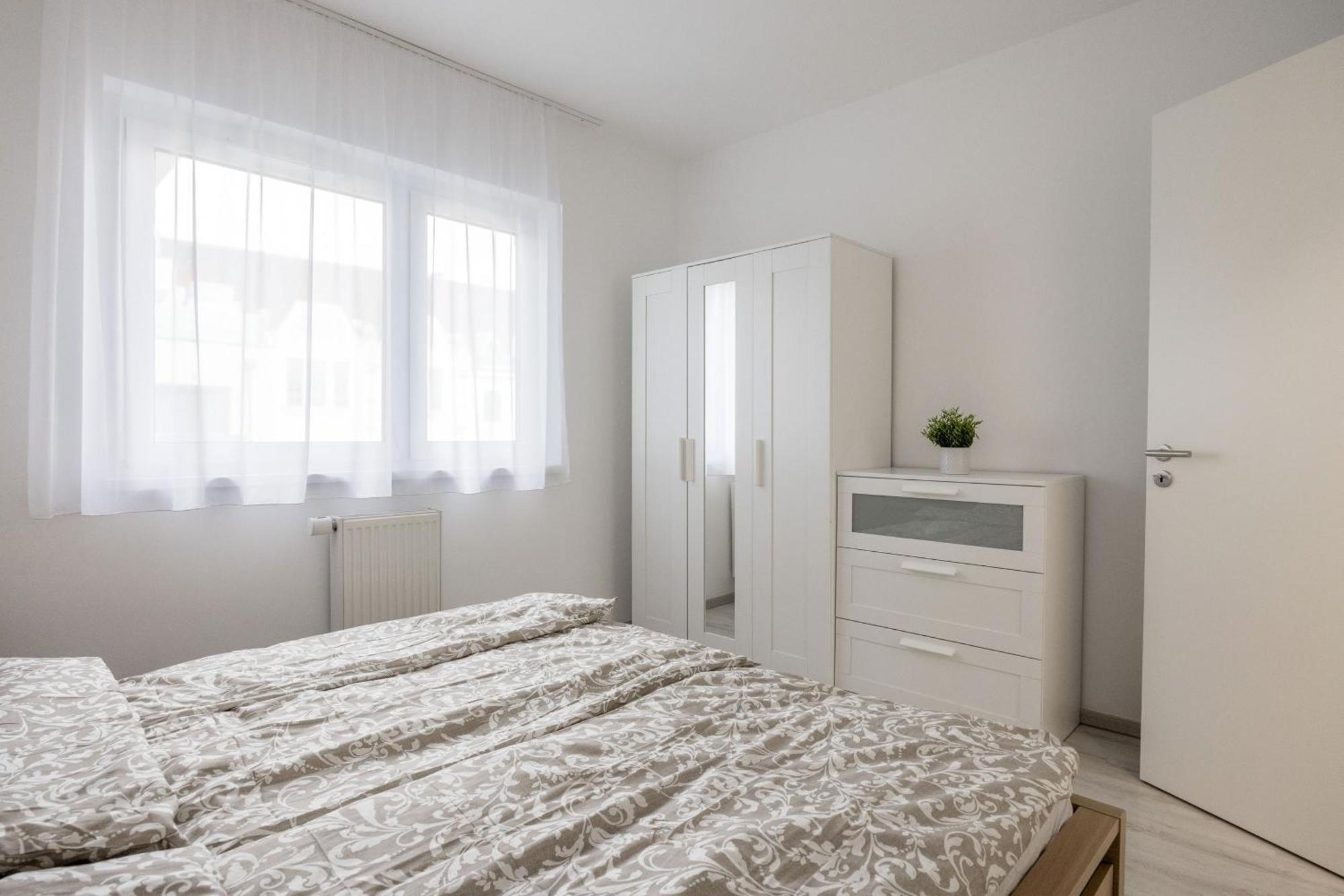 Bb - 2br With Parking Close To Centre * Будапешт
